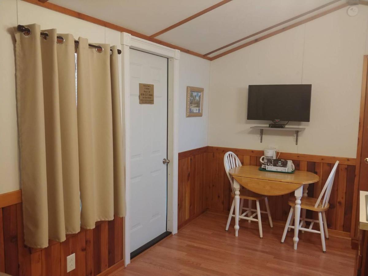 Top Of The Hill Rv Resort & Cabins Waring المظهر الخارجي الصورة